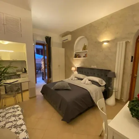 Apartment Navona Domitia Rome