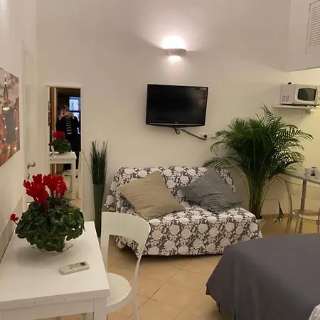 Navona Domitia Apartment *