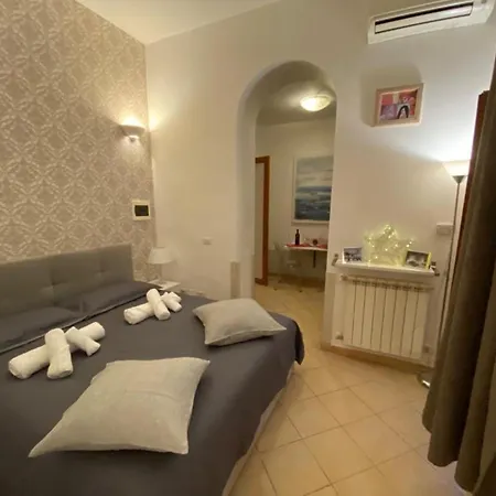 Navona Domitia Apartment